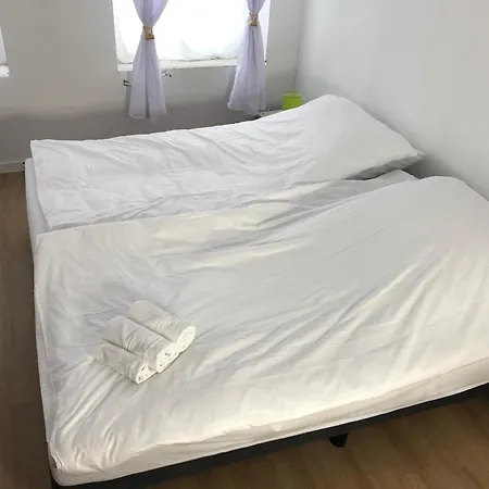 Friedrich August Iii Guest house *