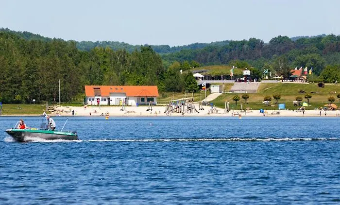 Friedrich August Iii بيت ضيافة تسيتاو